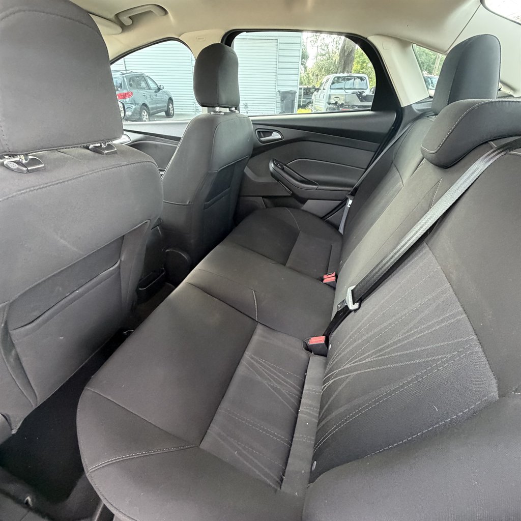 2016 Ford Focus - $5,900