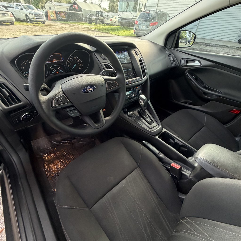 2016 Ford Focus - $5,900