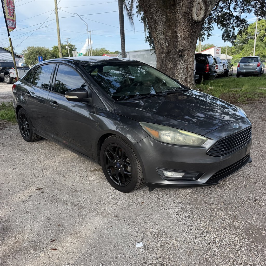 2016 Ford Focus - $5,900