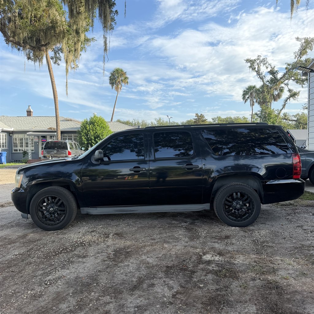 2010 Chevrolet Suburban - $4,500