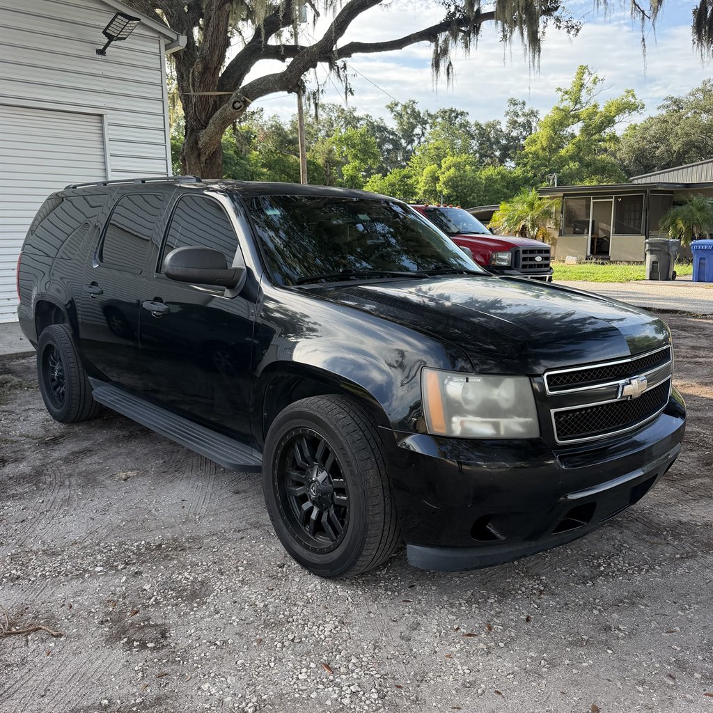 2010 Chevrolet Suburban - $4,500