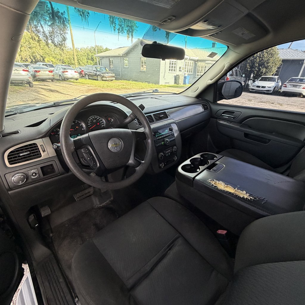 2010 Chevrolet Suburban - $4,500