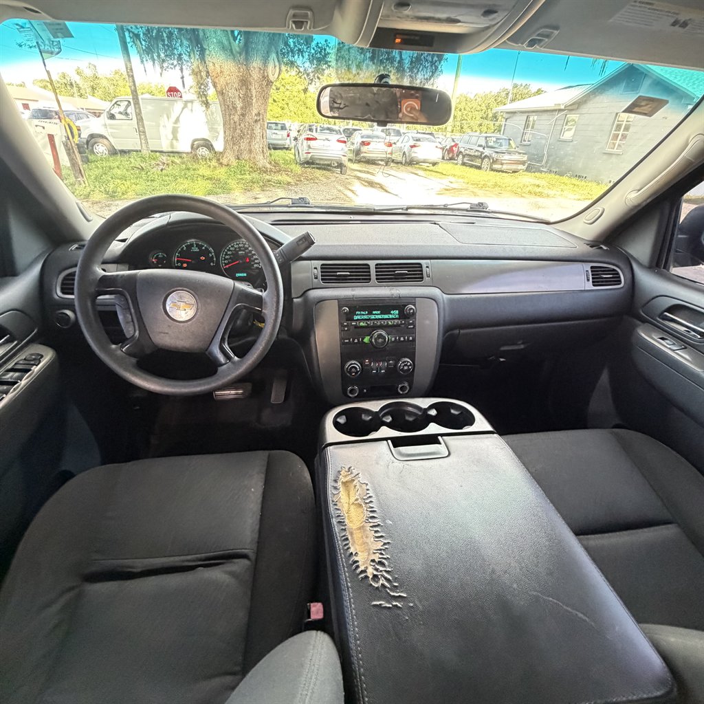 2010 Chevrolet Suburban - $4,500