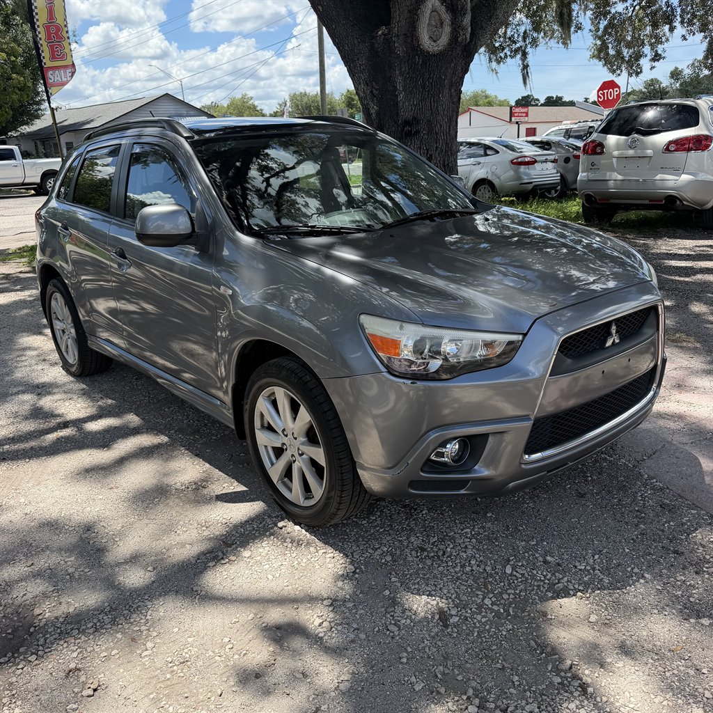 2012 Mitsubishi Outlander - $5,900