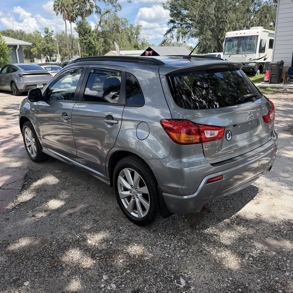 2012 Mitsubishi Outlander - $5,900