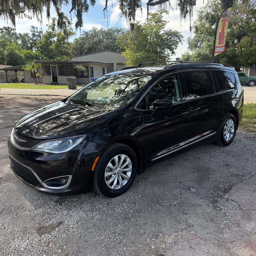 2019 Chrysler Pacifica - $7,990