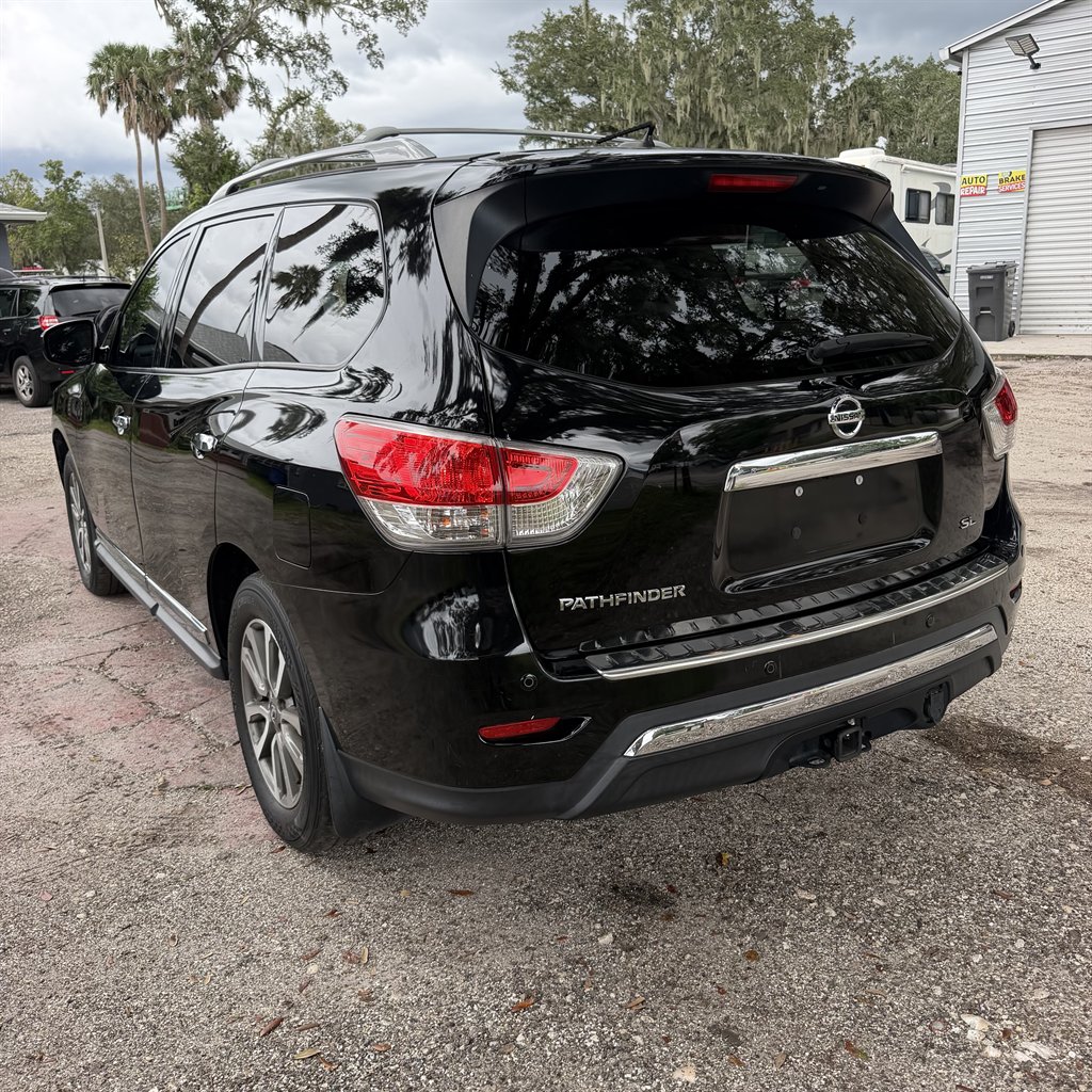 2013 Nissan Pathfinder - $5,990