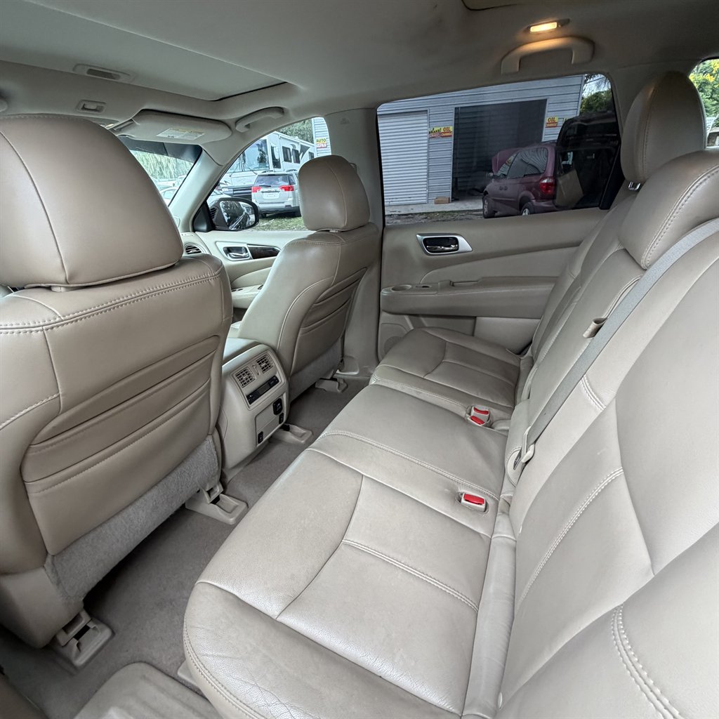 2013 Nissan Pathfinder - $5,990