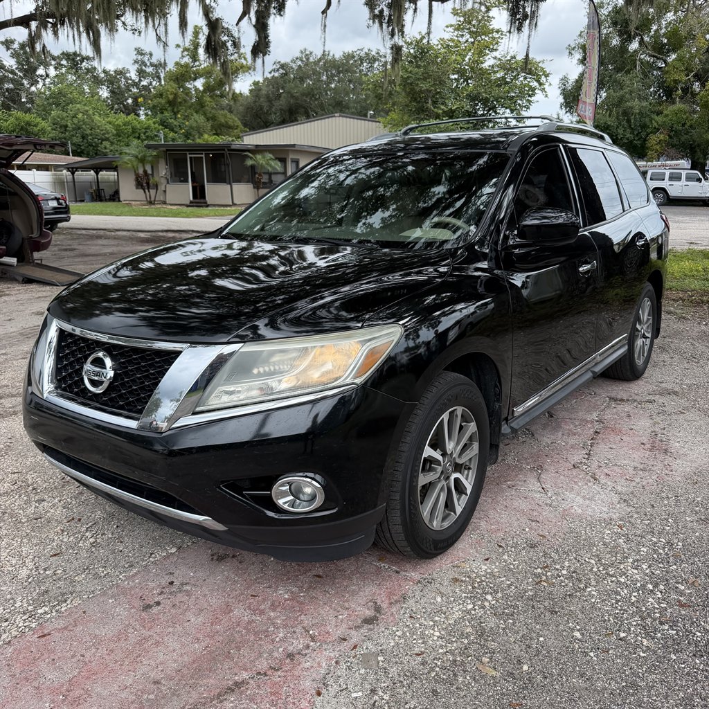 2013 Nissan Pathfinder - $5,990