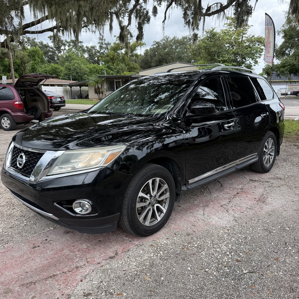 2013 Nissan Pathfinder - $5,990