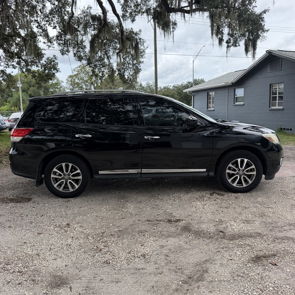 2013 Nissan Pathfinder - $5,990