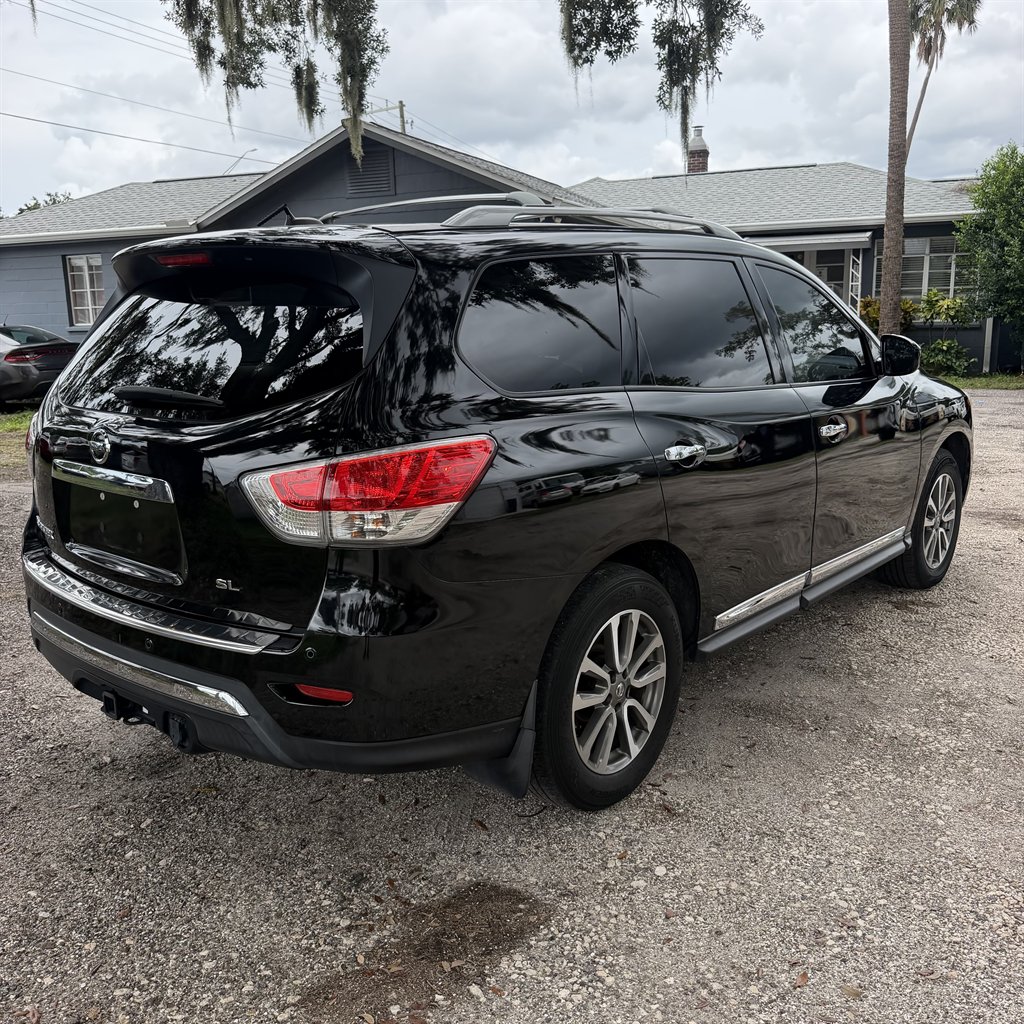 2013 Nissan Pathfinder - $5,990
