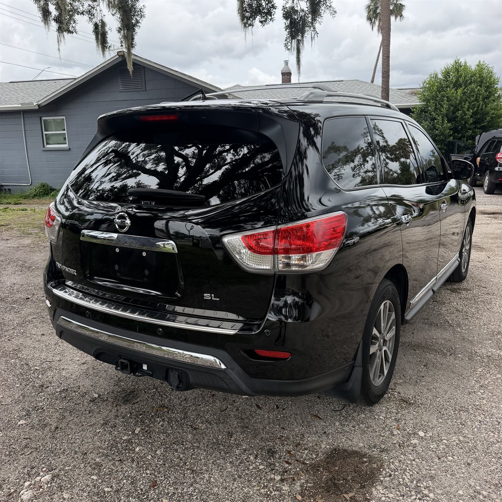 2013 Nissan Pathfinder - $5,990