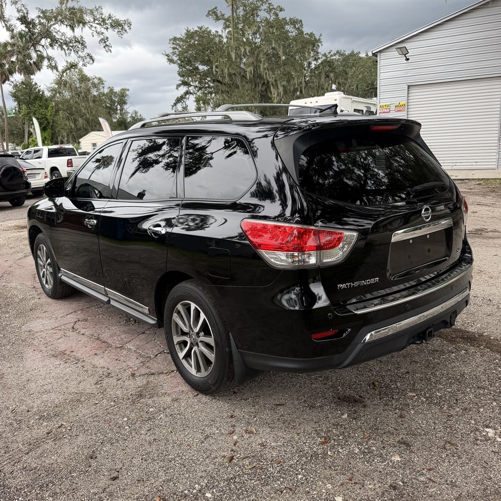 2013 Nissan Pathfinder - $5,990
