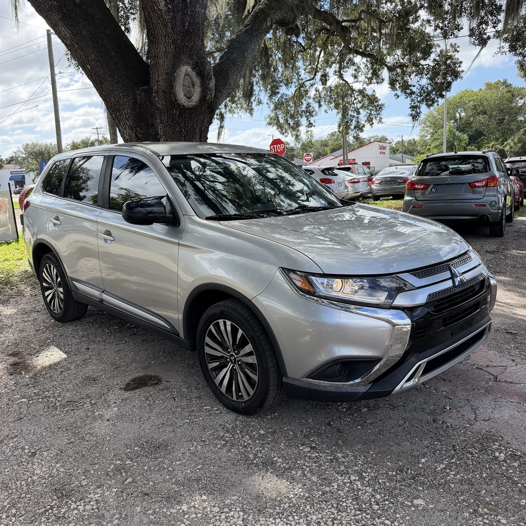 2020 Mitsubishi Outlander - $7,990