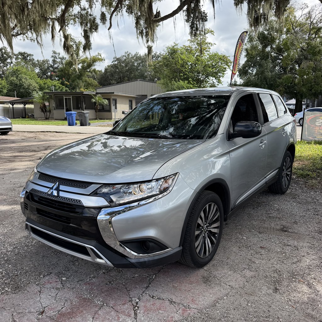2020 Mitsubishi Outlander - $7,990