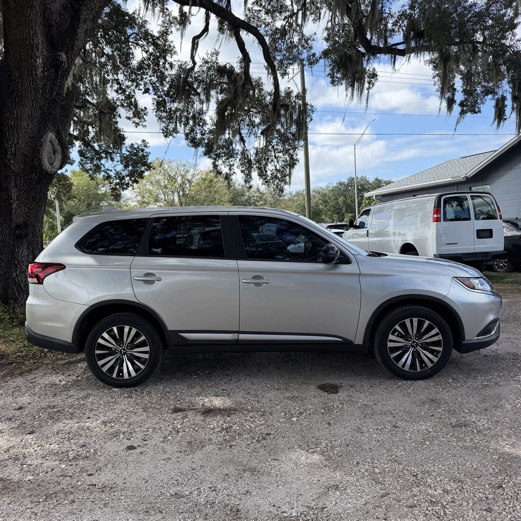 2020 Mitsubishi Outlander - $7,990