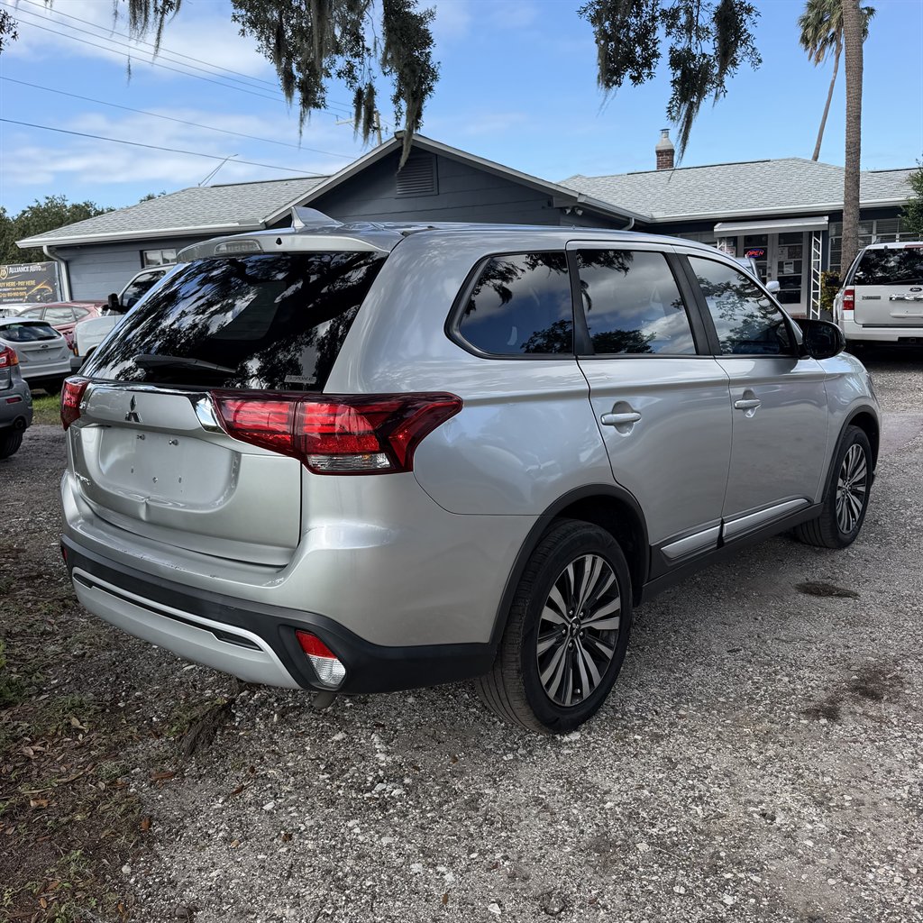 2020 Mitsubishi Outlander - $7,990