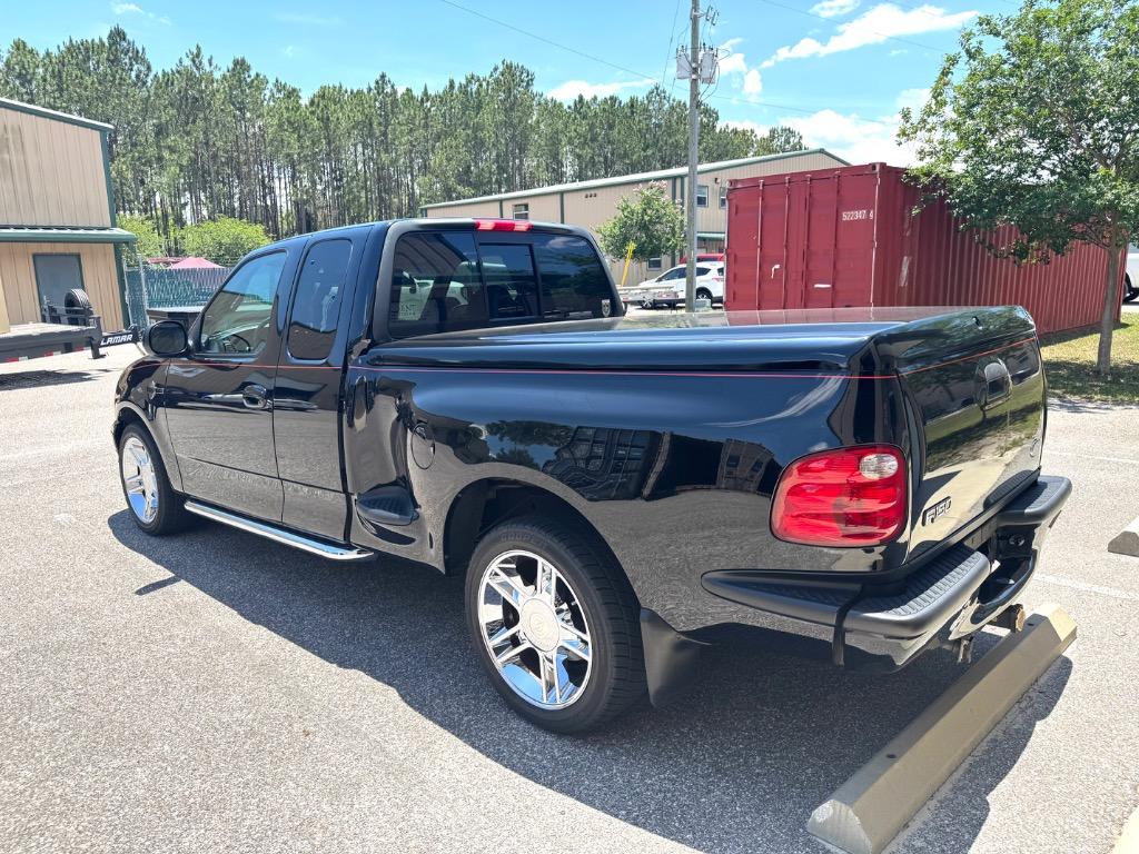 2000 Ford F150 - $26,495