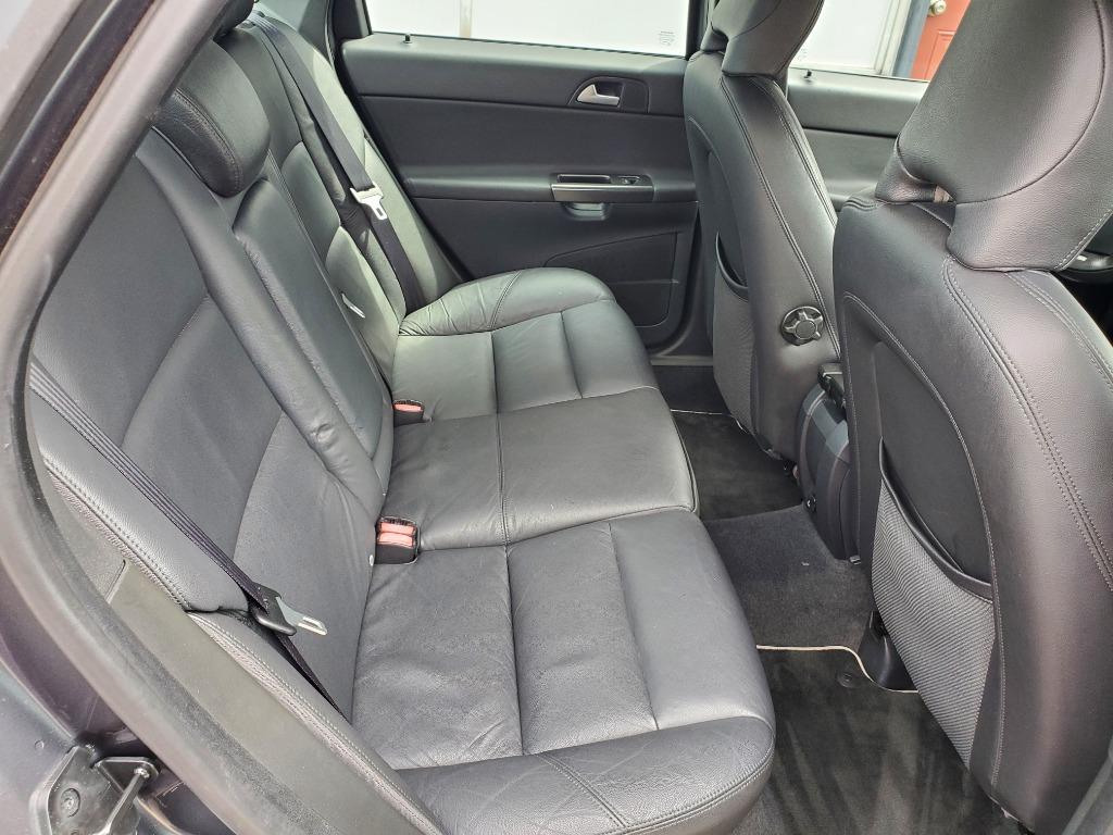 2011 Volvo S40 T5 photo