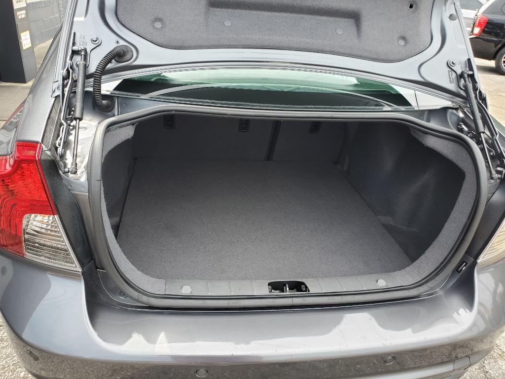 2011 Volvo S40 T5 photo