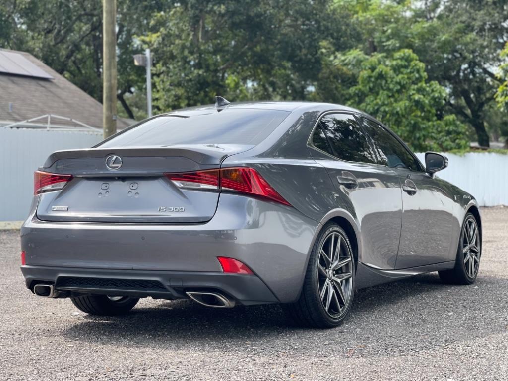 2019 Lexus IS 300 photo