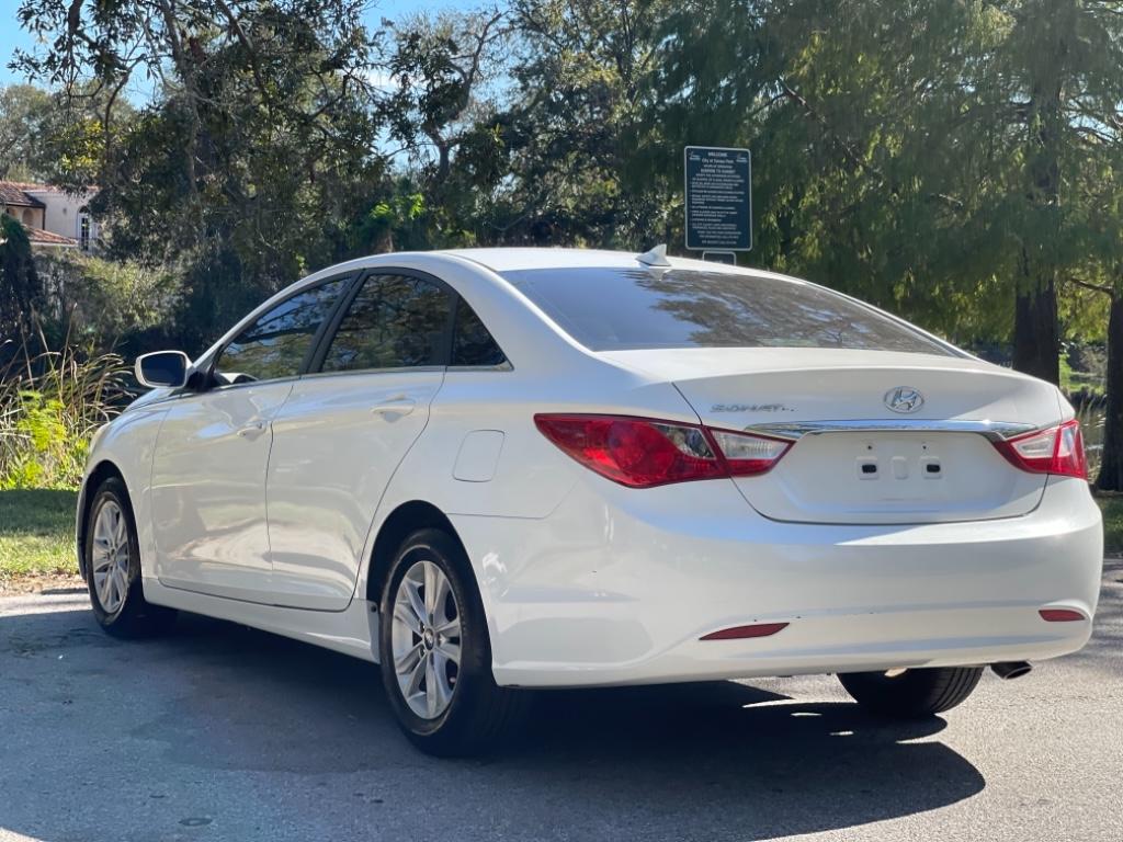 2013 Hyundai Sonata GLS photo
