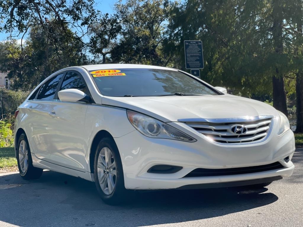 2013 Hyundai Sonata GLS photo
