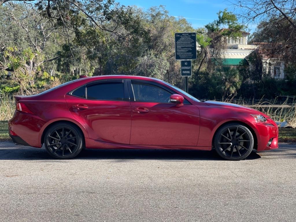 2015 Lexus IS 350 photo