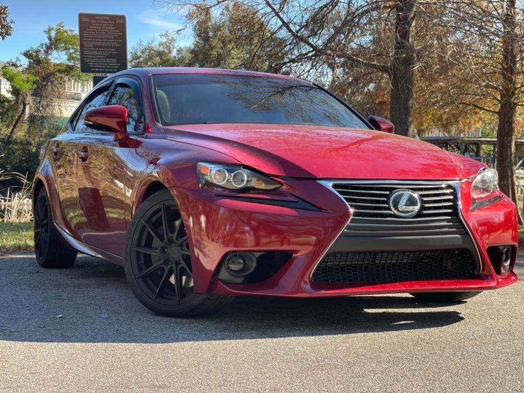 2015 Lexus IS 350 photo