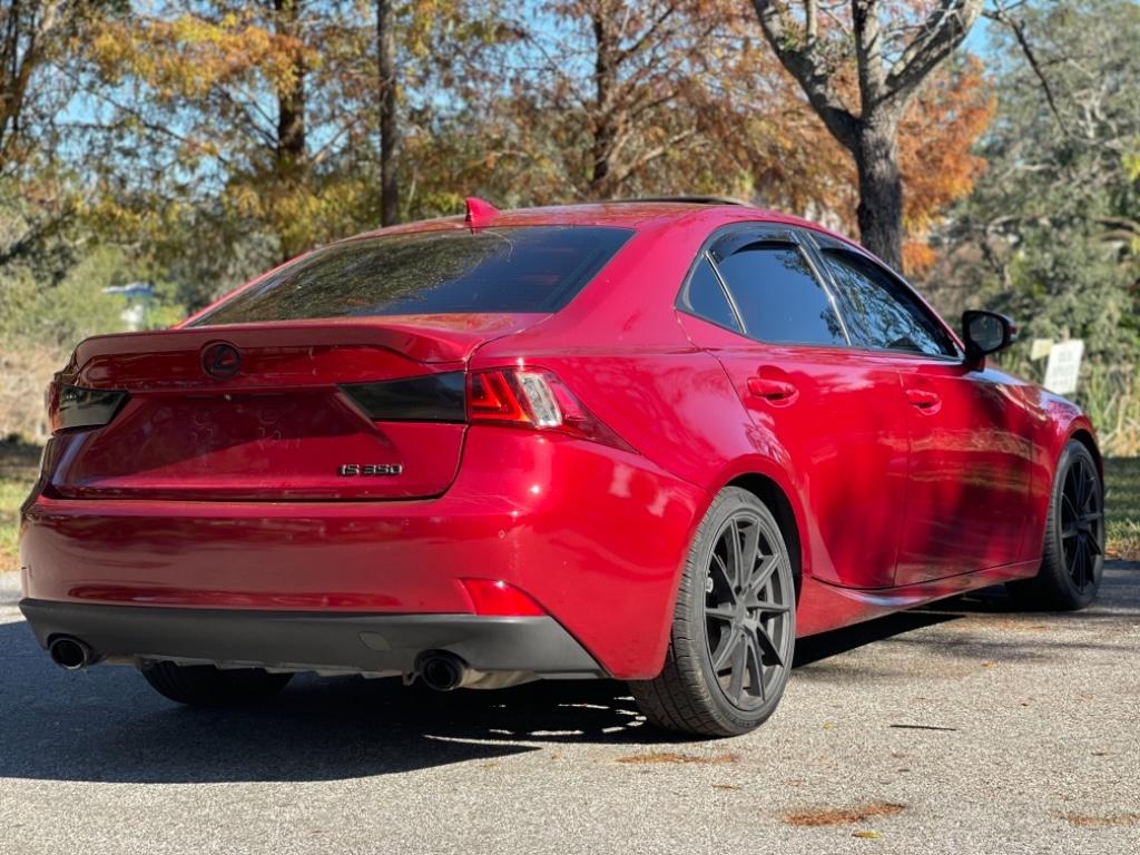 2015 Lexus IS 350 photo
