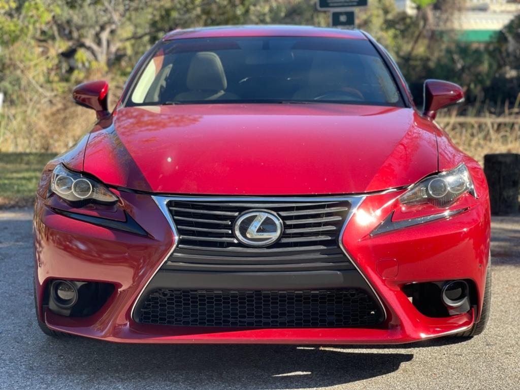 2015 Lexus IS 350 photo