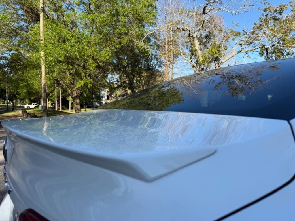 2020 Toyota Camry SE photo