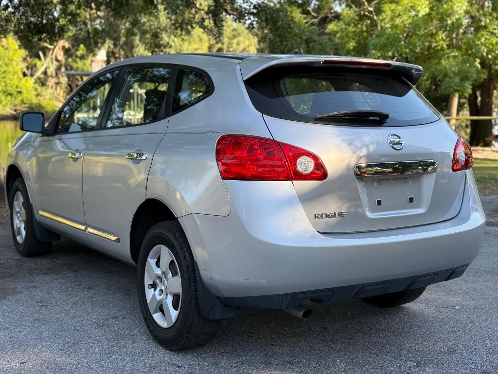2013 Nissan Rogue S photo