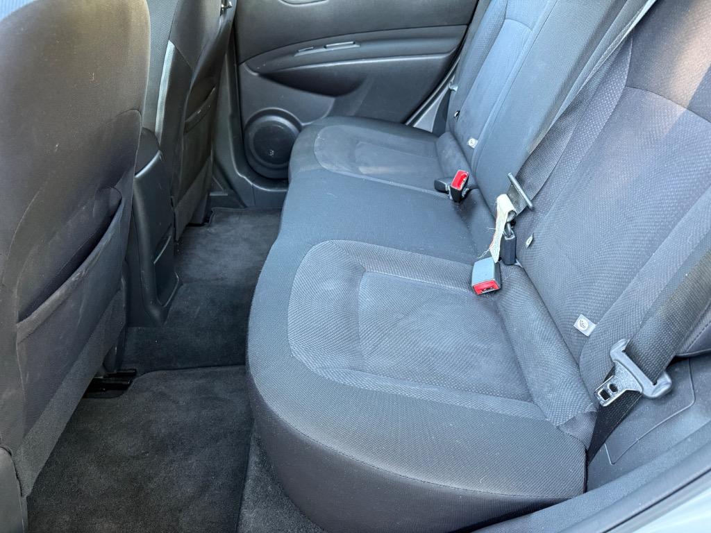 2013 Nissan Rogue S photo
