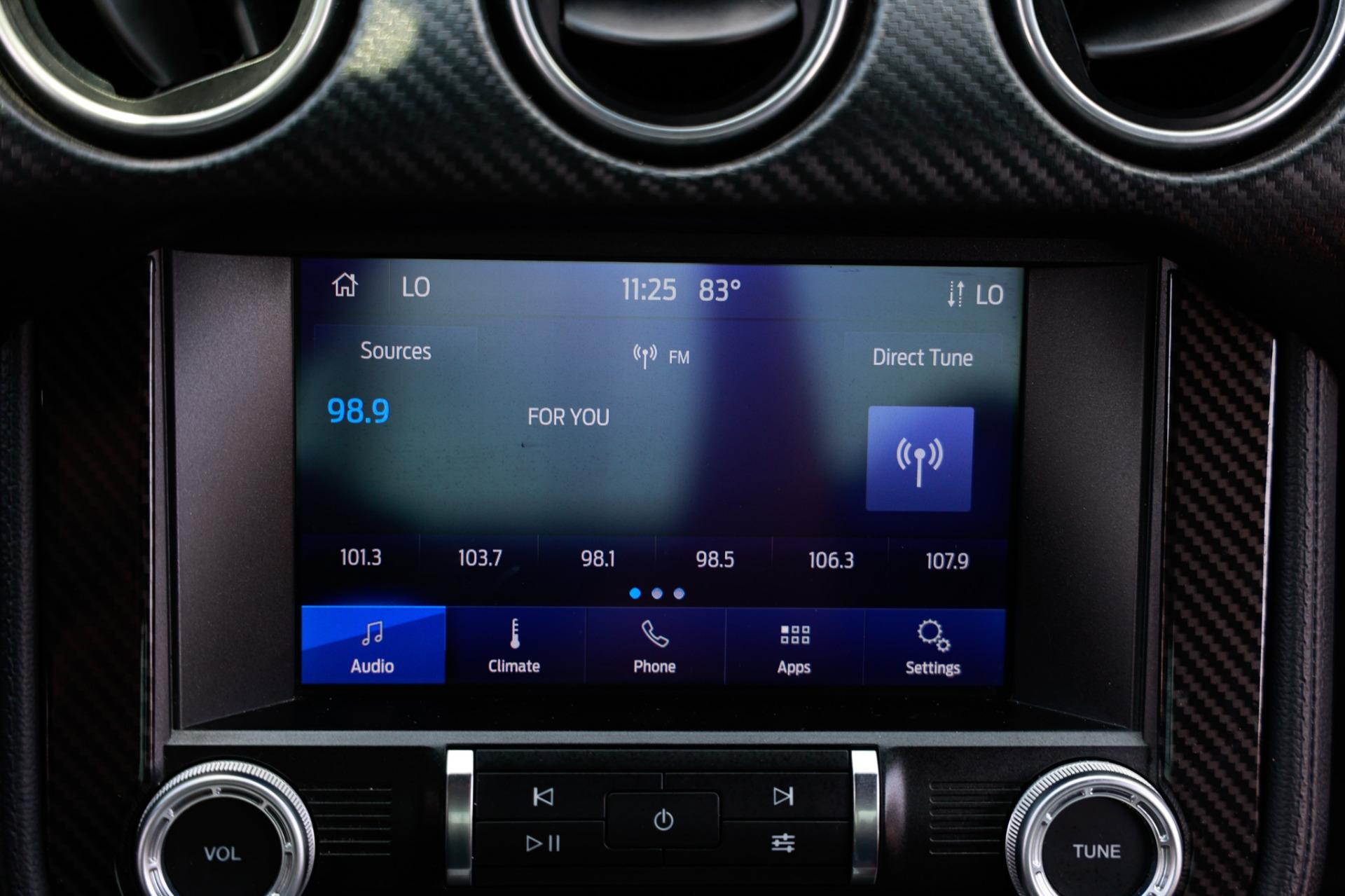 2021 Ford Mustang Eco photo