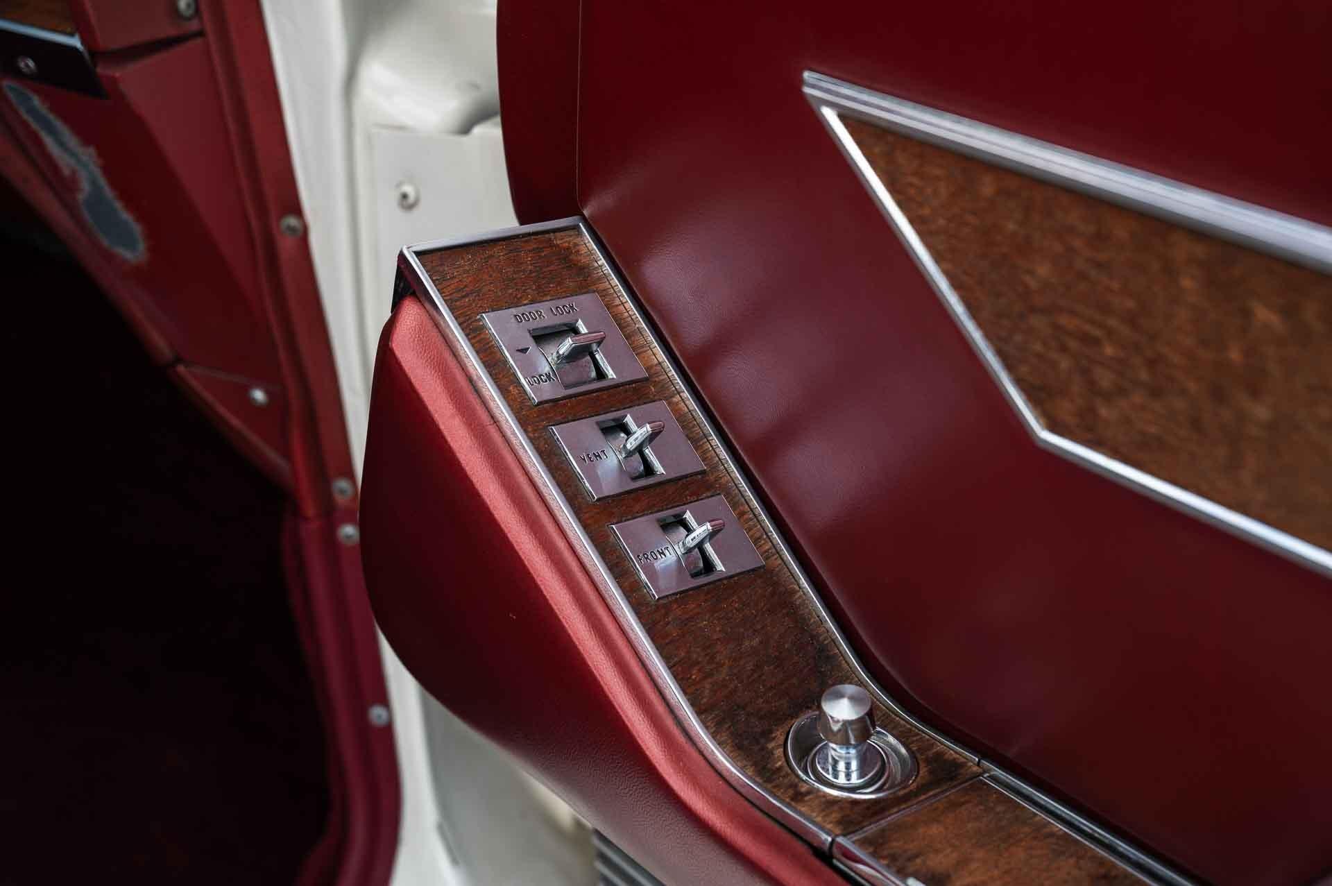 1967 Ford Mustang SVT Cobra photo