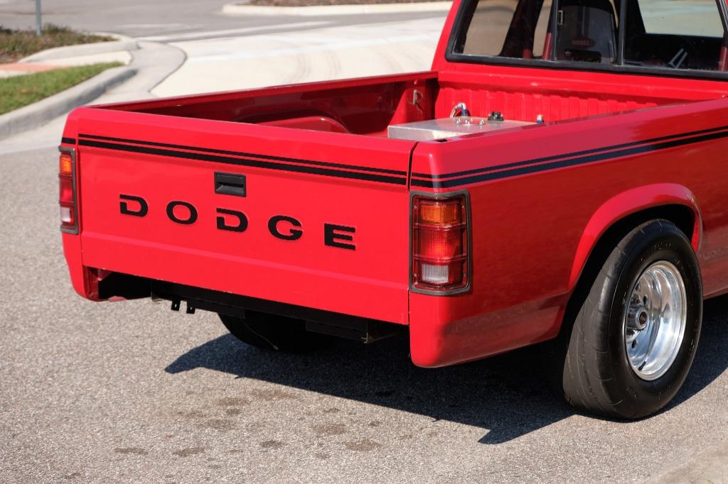 The 1993 Dodge Dakota LE