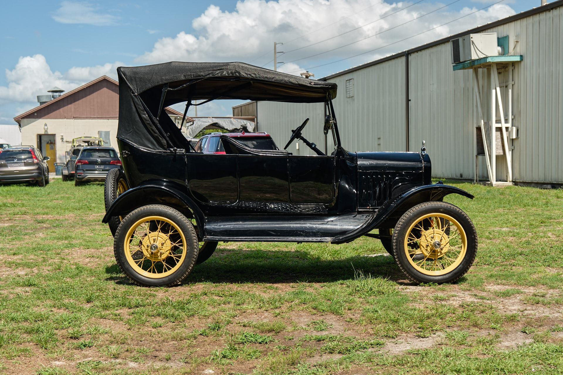 1924 Ford Mustang LX 5.0 photo