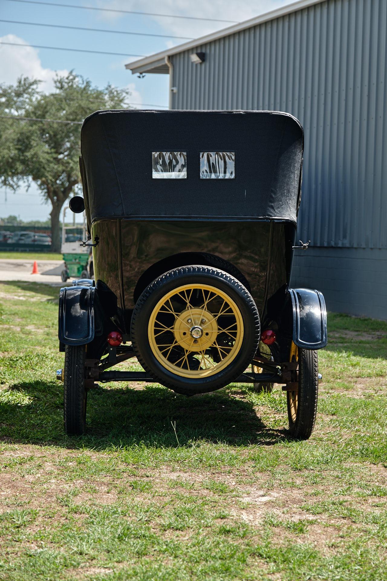 1924 Ford Mustang LX 5.0 photo