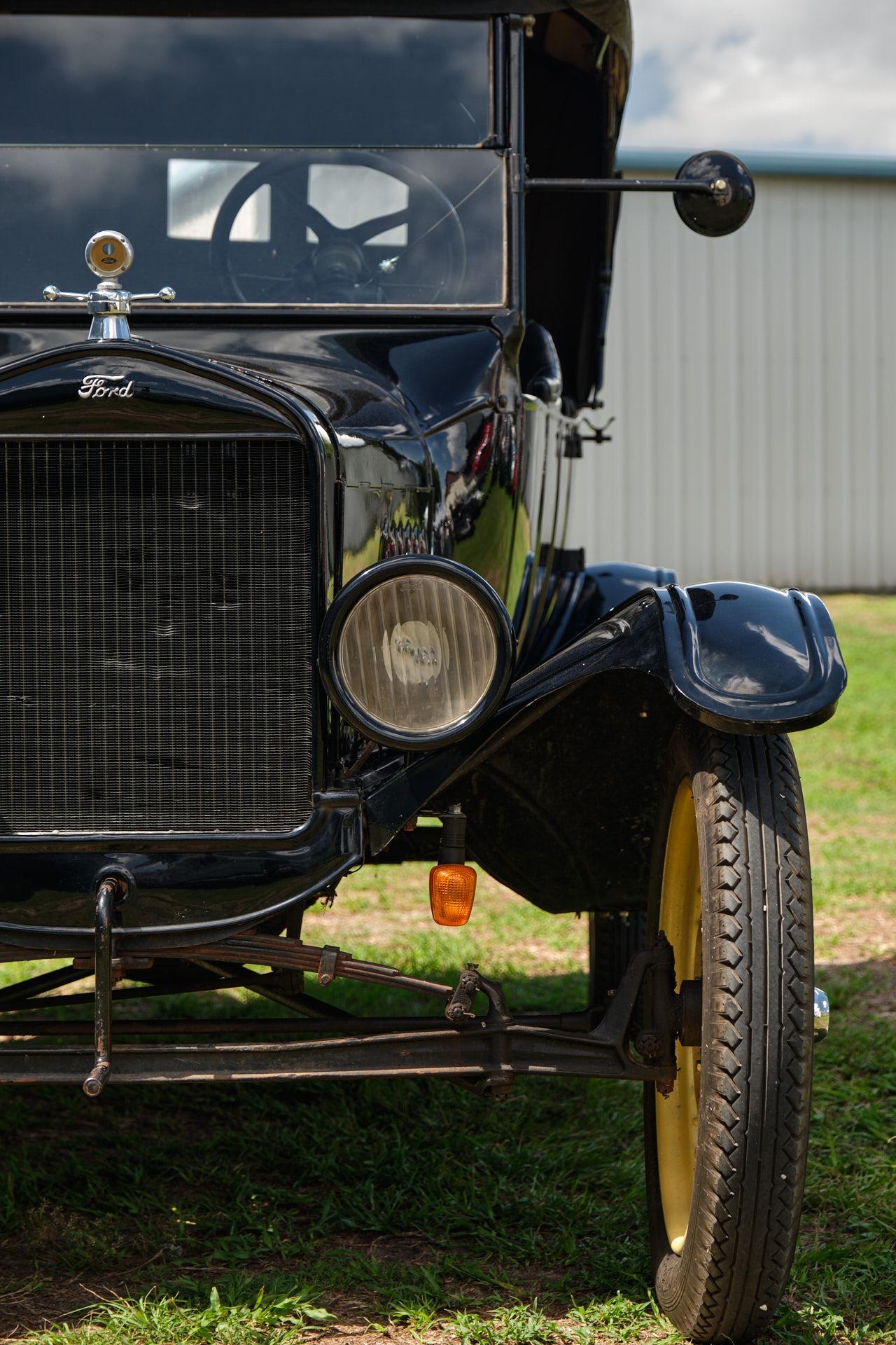 1924 Ford Mustang LX 5.0 photo