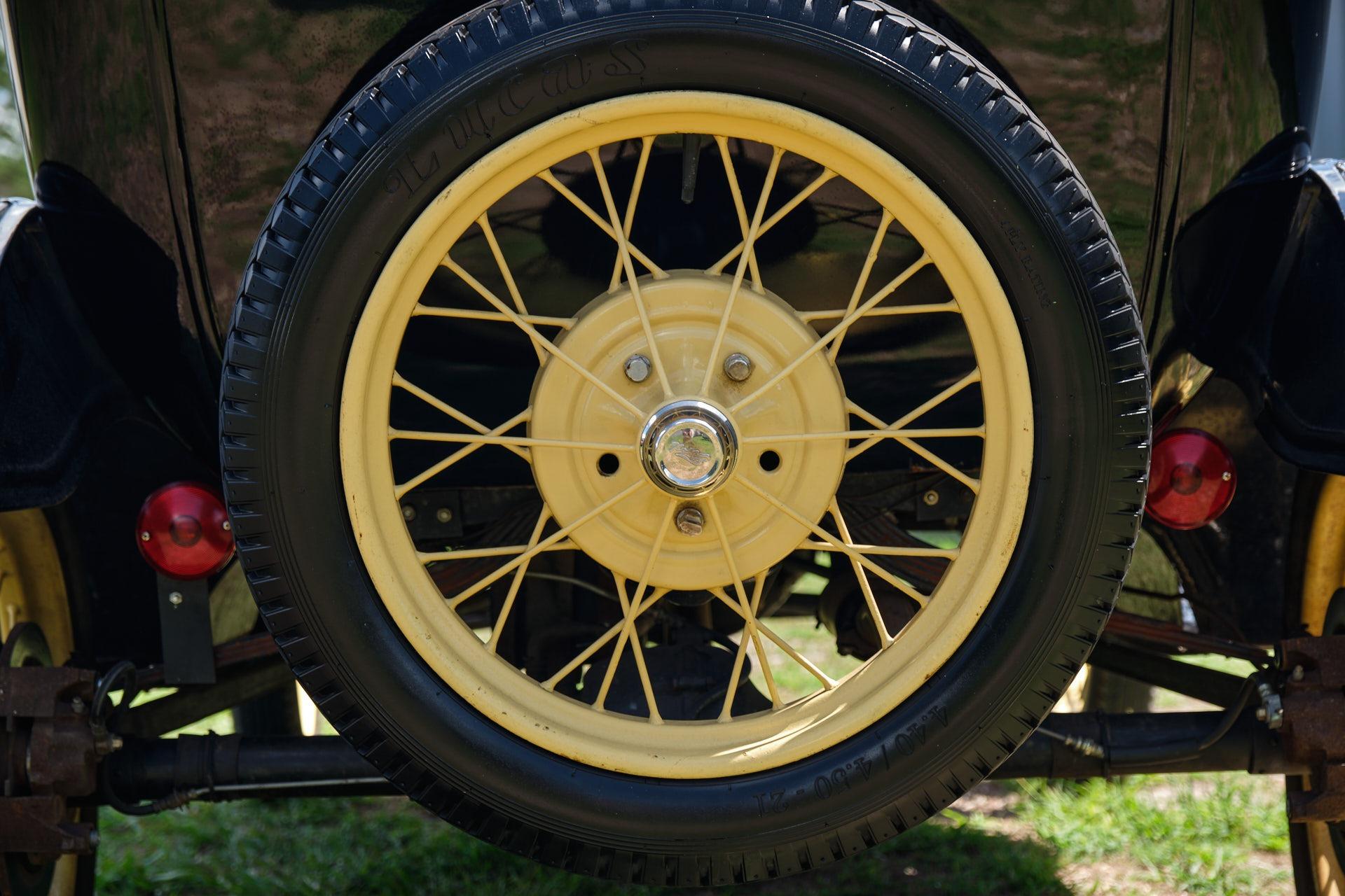 1924 Ford Mustang LX 5.0 photo