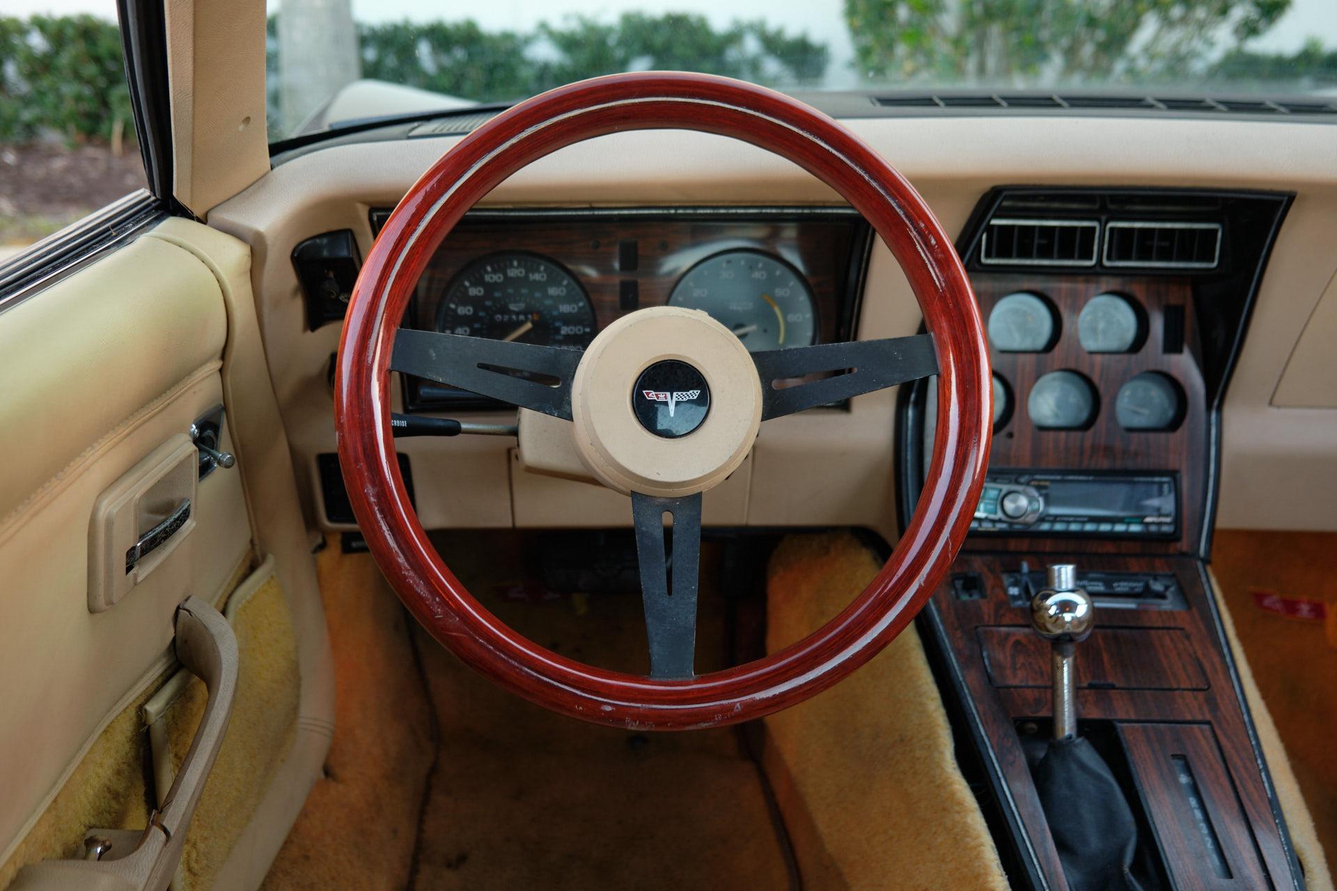 1980 Chevrolet Corvette V8, Automatic photo