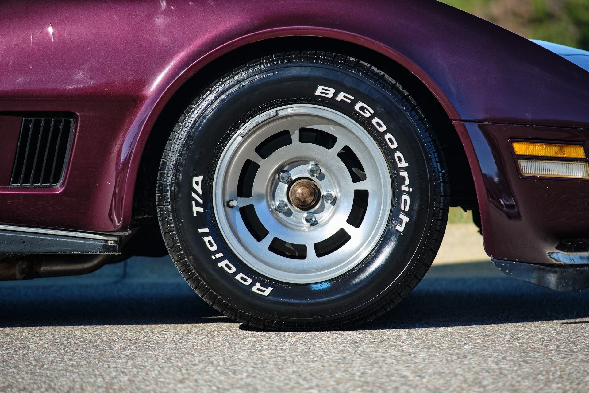 1980 Chevrolet Corvette V8, Automatic photo