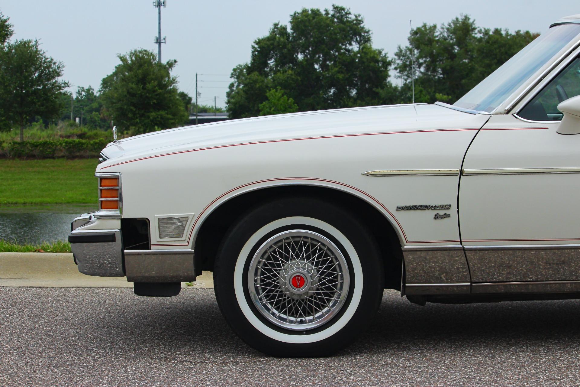 1980 Pontiac Bonneville - $13,980