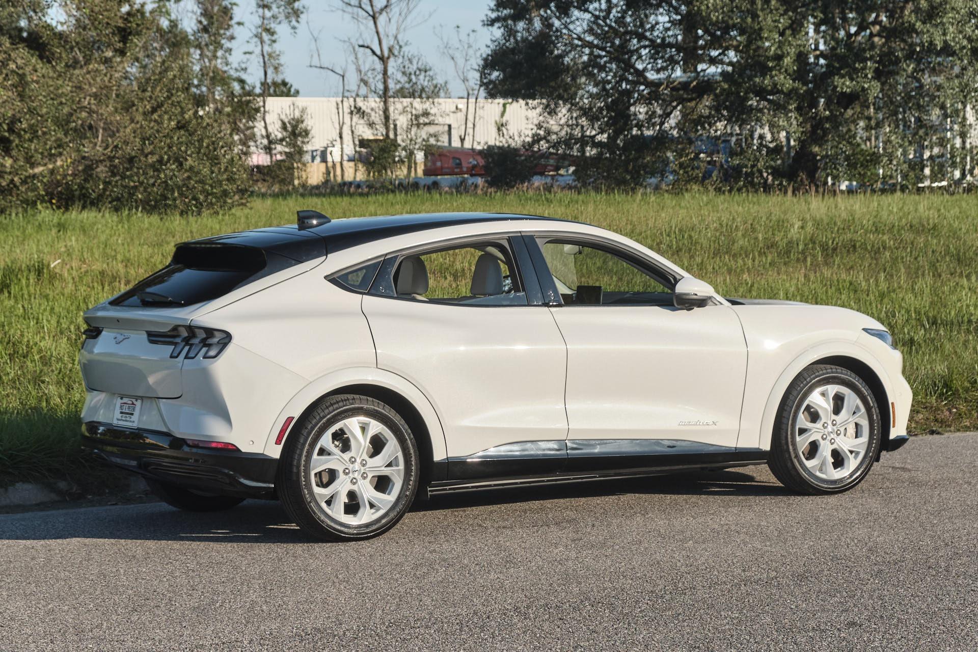 2022 FORD Mustang Mach-E SUV / Crossover - $59,922