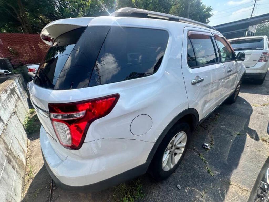 2013 Ford Explorer - $7,500