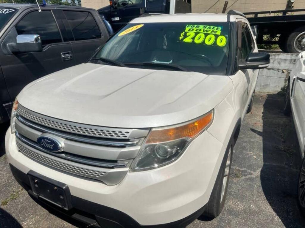 2013 Ford Explorer - $7,500