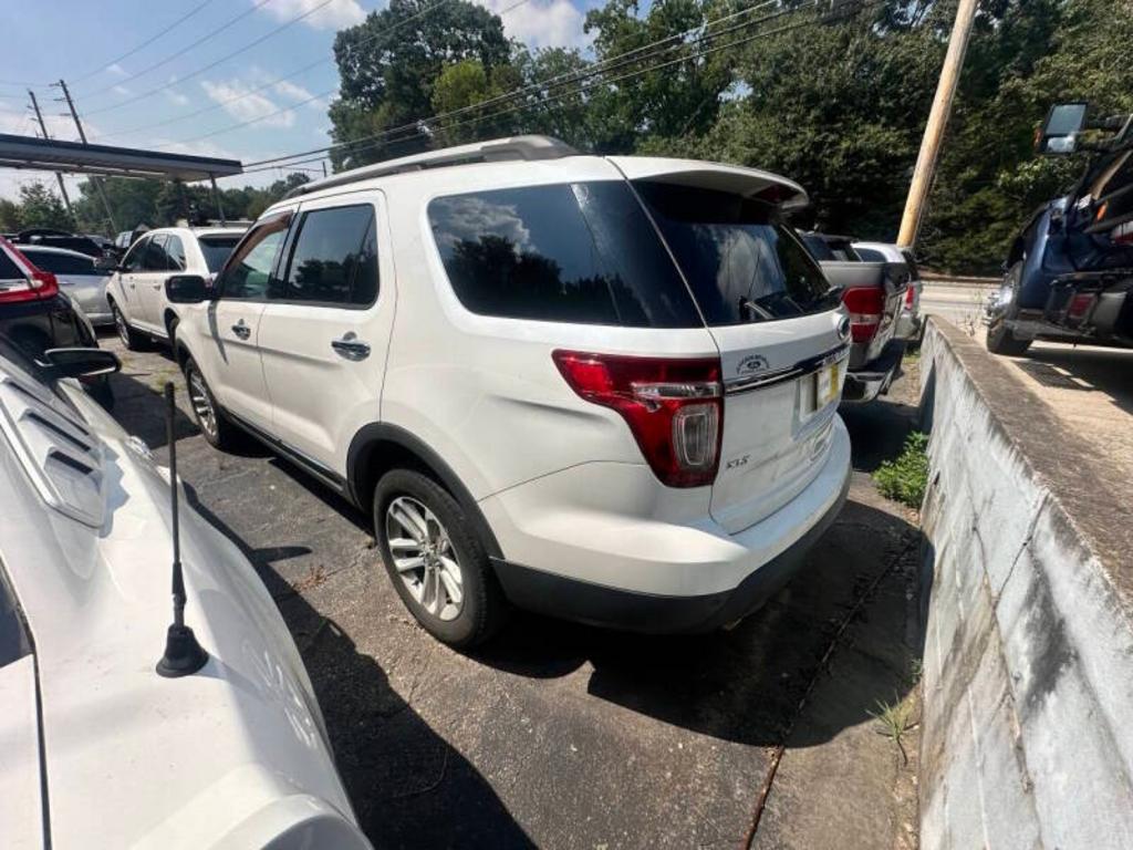 2013 Ford Explorer - $7,500