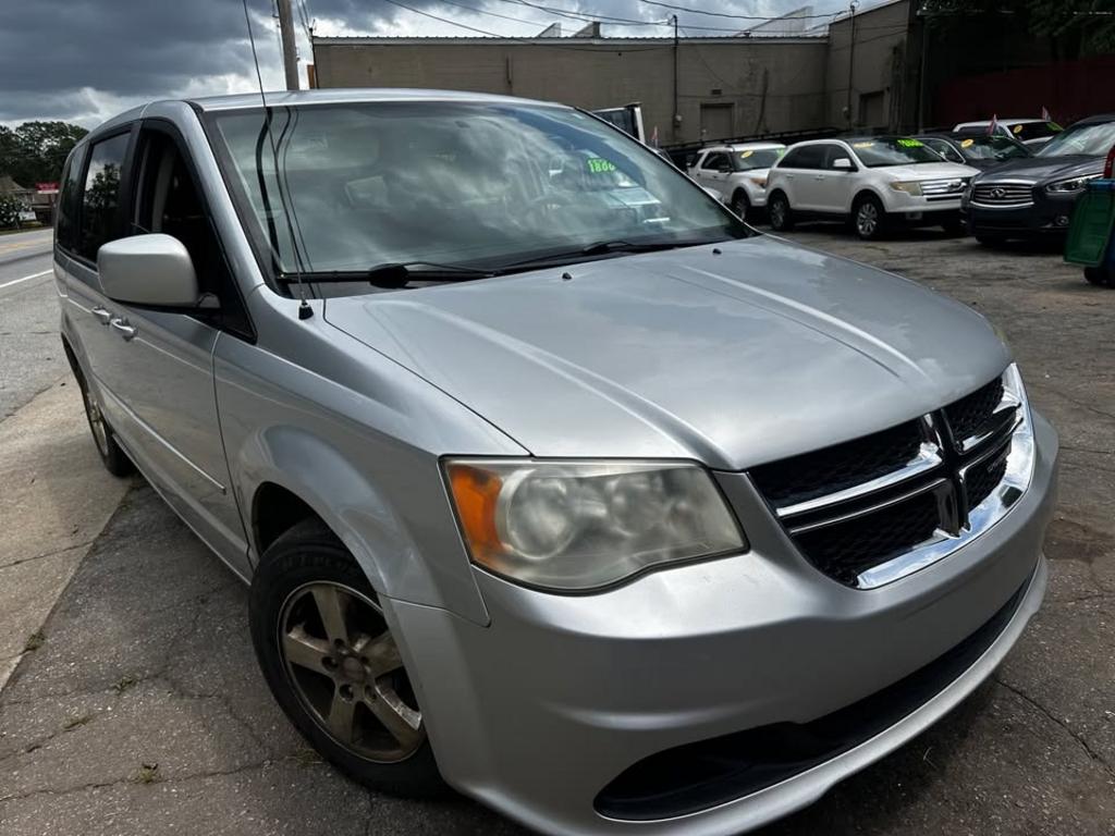 2012 Dodge Grand Caravan - $5,700